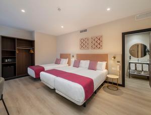 Habitación Familiar Hotel Molina Plaza by SH Hoteles Molina de Segura, Murcia Habitación Familiar Hotel Molina Plaza by SH Hoteles Molina de Segura, Murcia